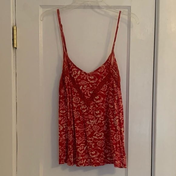 Urban Outfitters Red Floral Tank - Picture 4 of 7